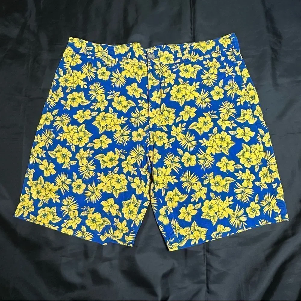 Club Room Vibrant Blue and Yellow Floral Memei Hybrid Shorts Waist Size 34”
